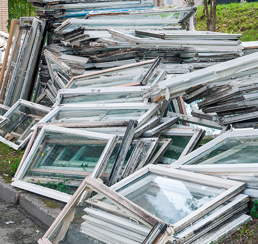 menuiseries deposees destinees au recyclage